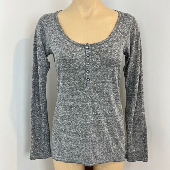 Aerie Women's Medium Grey Long Sleeve Casual Button Down Shirt Top Scoop Neck - Picture 1 of 13